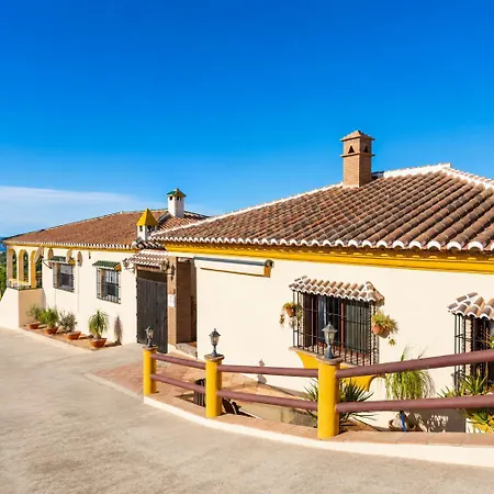 Villa Palomas 2 *